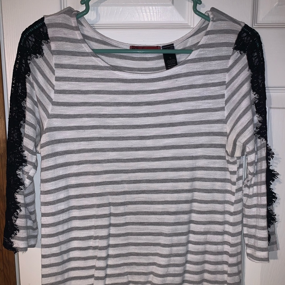 BKE 3/4 sleeve top